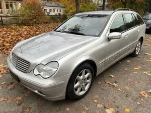 Mercedes-Benz C 320 C -Klasse T-Modell C 320 T 4Matic