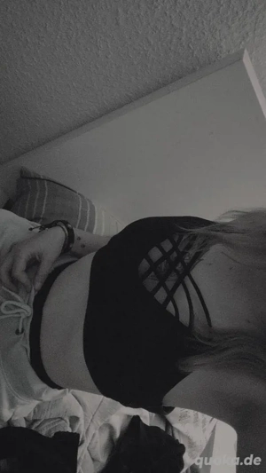 Sie gibt Bilder und Videos gegen TG ab