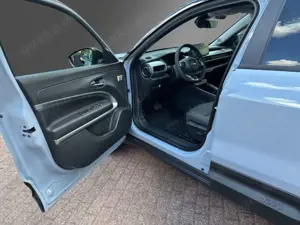 Jeep Avenger Summit Pano Leder Infotainment Paket-MY26 Bild 4