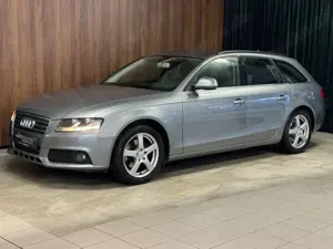 Audi A4 Avant Ambition°8 fach bereift°Navi°PDC°