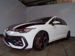 Volkswagen Golf GOLF VIII 2.0 GTI DSG H  R+PANO+AHK+MATRIX+19' Bild 4