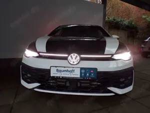 Volkswagen Golf GOLF VIII 2.0 GTI DSG H  R+PANO+AHK+MATRIX+19' Bild 5