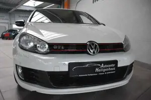 Volkswagen Golf VI 2.0 GTI Klima SItzhz Tempo APP PDC v+h