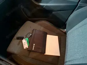 Skoda Karoq Style 1.5 TSI DSG AHK+NAVI+CARPLAY+SHZ Klima Navi Bild 5