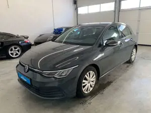 Volkswagen Golf VIII 2.0 TDI Life*ACC*LED*PDC*NAVI*W-PAKET* ACC+LE