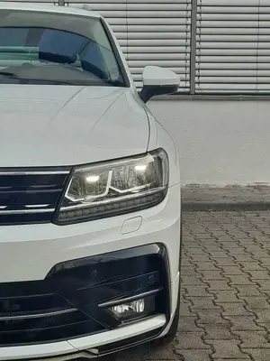 Volkswagen Tiguan 2.0TDI/190PS/DSG/4Motion/R-Line/20"/DAB