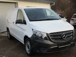Mercedes-Benz Vito Kasten119 CDI 4x4 lang Kamera+2xPDC+SHZ