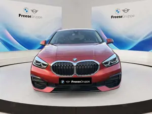 BMW 118 i HIFI LORDOSE SPORTSITZE LED SHZ TEMPOMAT BT Bild 2