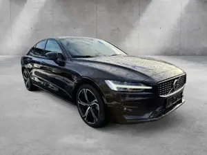 Volvo S60 B5 Ultimate Dark AWD ACC HUD PANO 360° Bild 2