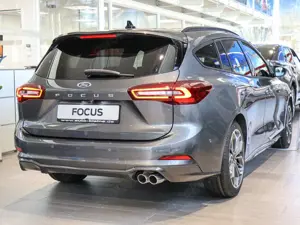 Ford Focus ST-Line X 1.0l EcoBoost MildHybrid Bild 3