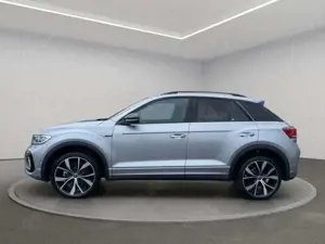 Volkswagen T-Roc R-Line 1.5 TSI DSG ACC + PANO + AHK Bild 5