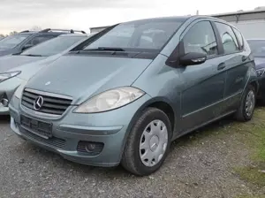 Mercedes-Benz A 170 KLIMA PDC EURO-4 SERVOLENKUNG ABS 8-RÄDER BC