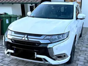 Mitsubishi Outlander Outlander 2.4 4WD Plug-In Hybrid Spirit