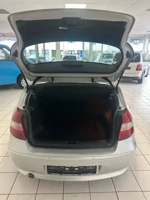 BMW 116 i*Steuerkette/Tüv/Insp.Neu* Bild 5