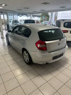 BMW 116 i*Steuerkette/Tüv/Insp.Neu* Bild 4