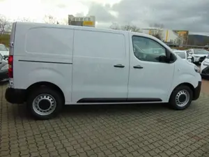 Toyota Proace 2,0-l-D-4D L1 Meister Navi/Flügeltüren*