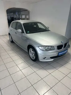 BMW 116 i*Steuerkette/Tüv/Insp.Neu* Bild 2