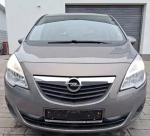 Opel Meriva B Active/Automat