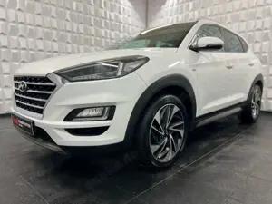 Hyundai TUCSON 2.0 CRDi Style MH 4WD/LED/Tempo/Nav/Bluet