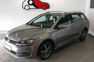 Volkswagen Golf Variant 1,4 Ltr. -16V TSI Highline BMT AHK Rfk PDC Shzg BT
