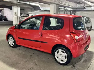 Renault Twingo Twingo 1.2 Je t‘aime *TÜV NEU* Bild 2
