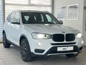 BMW X3 xD20d HeadUp Sportsitze Teilleder Komfortzug.