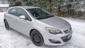 Opel Astra Edition, 88kW, Fahrradträger, Klima, PDC