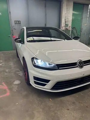 Volkswagen Golf R 650ps Basis Bild 2