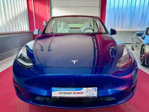 Tesla Model Y Long Range Dual AWD Autopilot 20Zoll MwS Bild 4