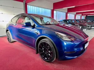 Tesla Model Y Long Range Dual AWD Autopilot 20Zoll MwS Bild 2
