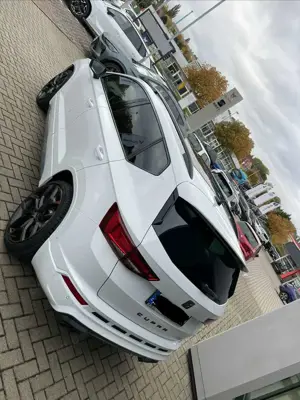 CUPRA Ateca VZ Edition 2.0 TSI 4Drive VOLL 4x4 AHK Pano LED Bild 3