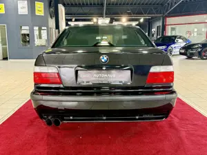 BMW M3 Limousine +SITZHZ.+SCHIEBEDACH+HARMAN/KARDON+ Bild 4