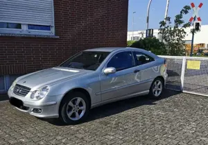 Mercedes-Benz C 180 C 180 Kompressor (203.746)