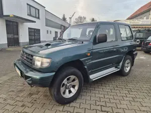 Mitsubishi Pajero TD Classic 2500 *nur 133 Tkm / Grüne Plakette* Bild 5