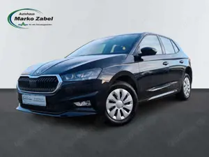 Skoda Fabia 1.0 TSI Selection PDC Sitzheizung LED