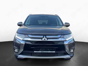 Mitsubishi Outlander Plus 2WD - 7 Sitzer Bild 4
