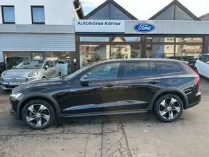 Volvo V60 Cross Country B4 D Plus AWD *LED, Kamera, ACC, Leder, Memory...* Bild 4