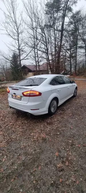 Ford Mondeo 2.2 TDCi Titanium S Bild 4