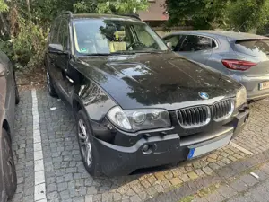 BMW X3 xDrive 3.0d Automatik Allrad AHK XENON Leder Klima TÜV