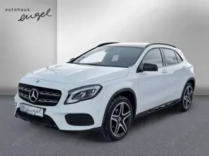 Mercedes-Benz GLA 200 GLA 200 7G-DCT Peak Edition, KLIMA,NAVI,PANO,LED,S