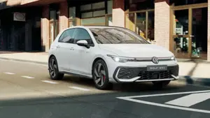 Volkswagen Golf GTI 2.0 TSI NAVI+SITZHZ+ACC+PDC+CARPLAY Klima Navi