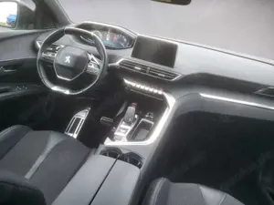 Peugeot 3008 Crossway THP165 EAT6 Hängerkupplung Winterräder Bild 3