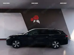 Volkswagen Passat Variant 1,5 eTSI DSG Business AHK Matrix Bild 3