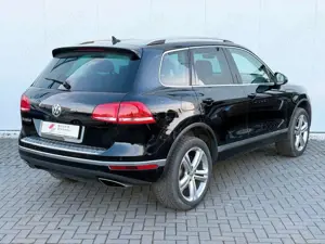 Volkswagen Touareg 3.0TDI V6 Terrain Tech 4Mot Bild 4