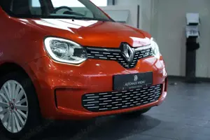 Renault Twingo Vibes Electric *AUT*NAV*LED*SHZ* Bild 5