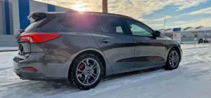 Ford Focus Turnier ST-Line X 2,0EcoBlue Automatik AHK Bild 1