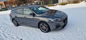 Ford Focus Turnier ST-Line X 2,0EcoBlue Automatik AHK Bild 3