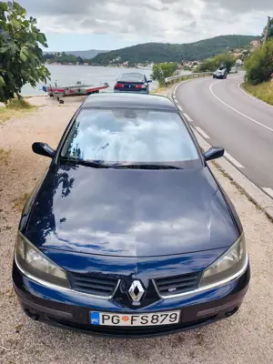 Renault Laguna 1.6 16V Emotion Bild 4
