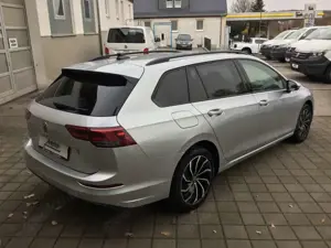 Volkswagen Golf Variant Life 17"LM LED AC+ AmbiL10 4PDC Bild 2