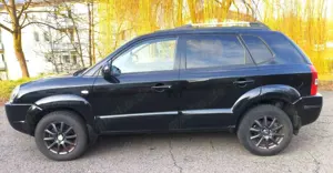 Hyundai TUCSON 2.0 mit Autogas - LPG / AHK Bild 2